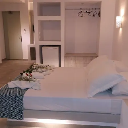 Santorini Aeri Suites